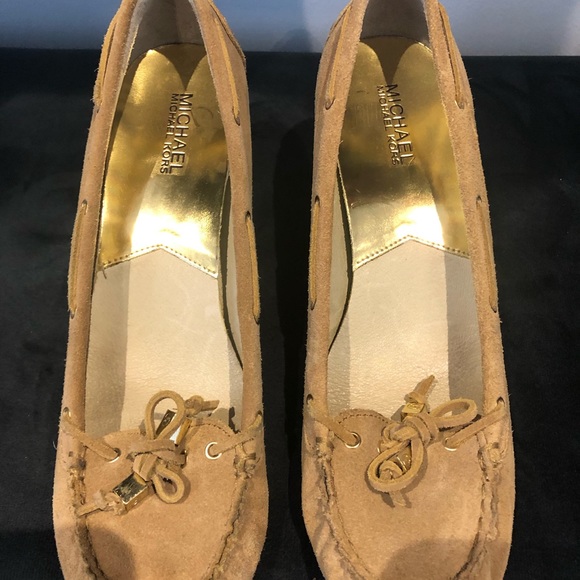 Michael Kors Wedge Shoes - Picture 2 of 3